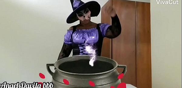  Halloween com a bruxa levando rola